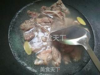 啤酒鸭的做法步骤：1