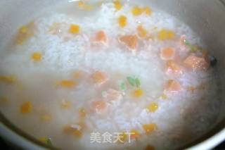 三文鱼蔬菜粥的做法步骤：5