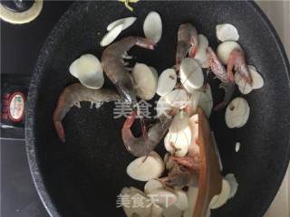 茭白炒虾仁的做法步骤：5