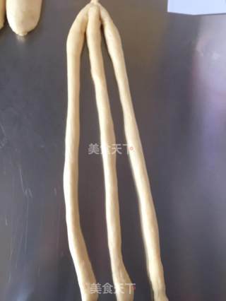 辫子面包的做法步骤：8