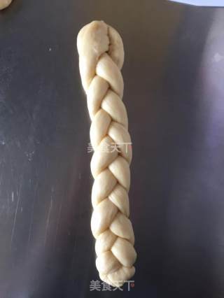 辫子面包的做法步骤：9