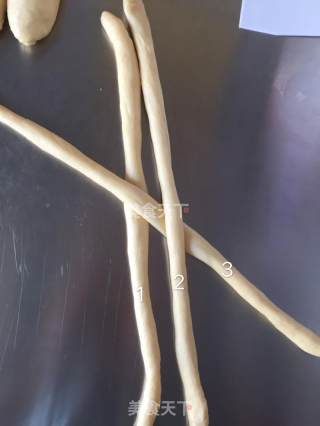 辫子面包的做法步骤：10