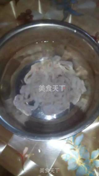 自制哈尔滨风干肠的做法步骤：1