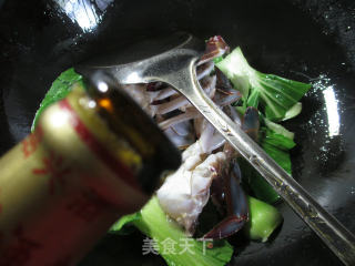青菜螃蟹煮年糕的做法步骤：4