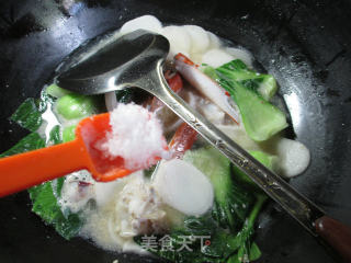 青菜螃蟹煮年糕的做法步骤：7