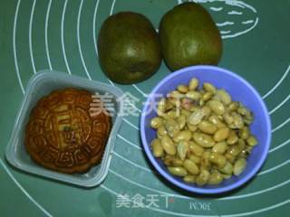 猕猴桃月饼豆浆的做法步骤：1