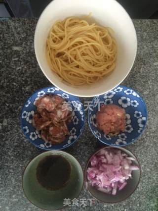 黑胡椒意面的做法步骤：1