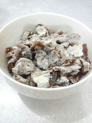 桂圆蒸西洋参(玉灵膏)的做法步骤：3