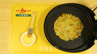 酥脆香，嫩可口，南瓜煎饼，丝丝润滑的做法步骤：6