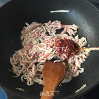 鱼香肉丝的做法步骤：3