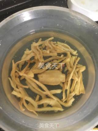 剁椒鱼头的做法步骤：2