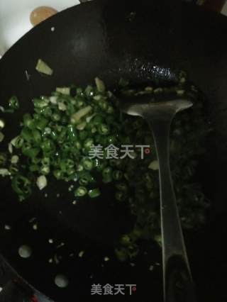 尖椒鸡蛋的做法步骤：4