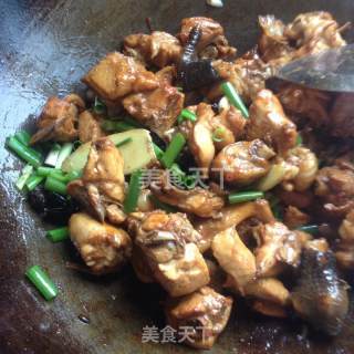 家常鸡块焖茄子的做法步骤：5