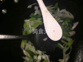 胡葱炒蛋的做法步骤：3