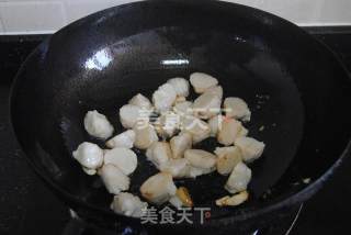 爆炒墨鱼丸的做法步骤：4