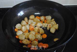 爆炒墨鱼丸的做法步骤：6