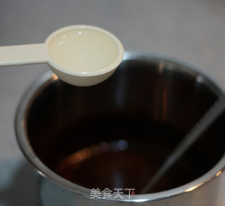悠闲下午茶---巧克力熔岩蛋糕的做法步骤：7