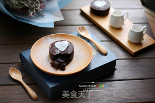 悠闲下午茶---巧克力熔岩蛋糕的做法步骤：10