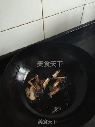 炸丸子的做法步骤：4