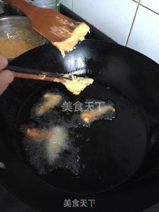 炸柿子甜食的做法步骤：6