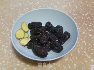 生姜黑枣茶的做法步骤：1