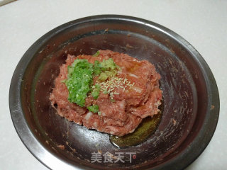 鲜肉月饼的做法步骤：2