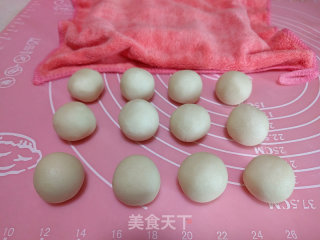 鲜肉月饼的做法步骤：10