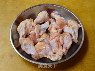 酱香辣鸡根（电饭锅懒人版）的做法步骤：1