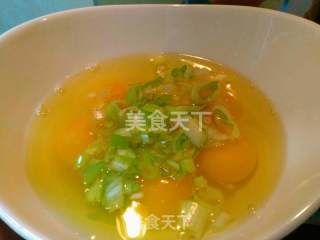 蛋炒饭的做法步骤：4