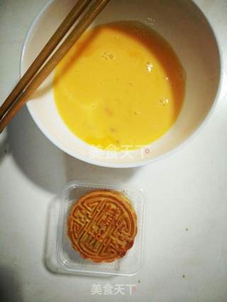 早餐月饼三明治的做法步骤：1