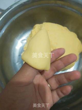 奶香窝窝头的做法步骤：2