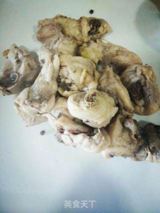 土豆咖喱鸡的做法步骤：1