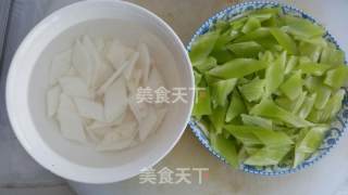 莴笋炒山药的做法步骤：2