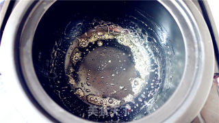 电饭煲版蔓越莓戚风蛋糕的做法步骤：9