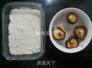 学生族早餐烧麦的做法步骤：1