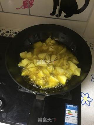 少糖版拔丝地瓜的做法步骤：2