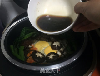 腊肠煲仔饭的做法步骤：10