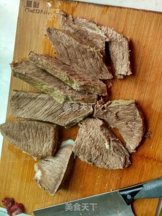 咖喱牛肉干的做法步骤：2