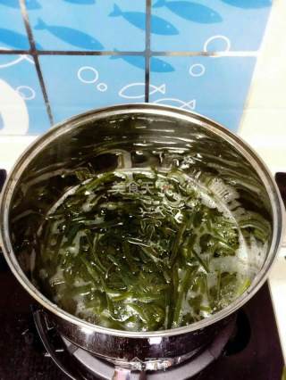 辣椒炝海带的做法步骤：2