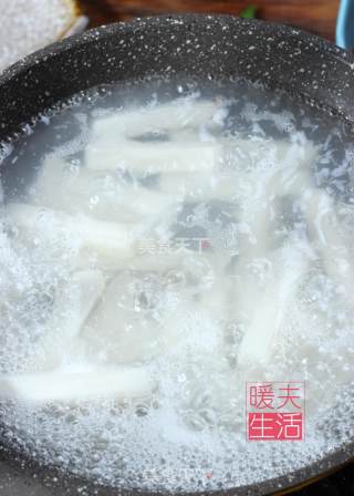 炒年糕的做法步骤：2