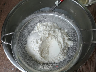 后蛋法完美不开裂戚风的做法步骤：4