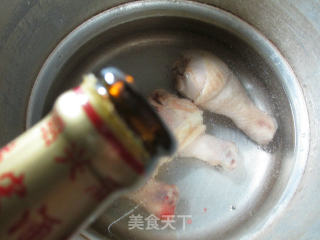 南瓜鸡腿汤的做法步骤：3