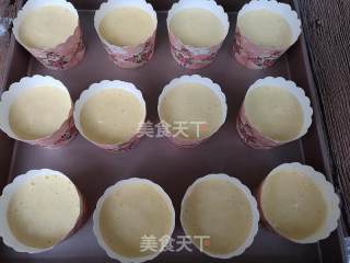 可萌可萌的纸杯小鸡蛋糕的做法步骤：8
