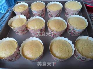 可萌可萌的纸杯小鸡蛋糕的做法步骤：10