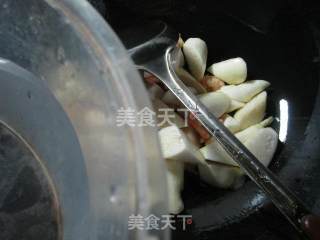 开洋烧茭白的做法步骤：6