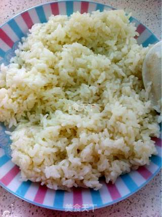 肉松芝麻饭团的做法步骤：1