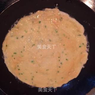 黄油葱香鸡蛋饼的做法步骤：6