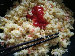 虾仁火腿蛋炒饭的做法步骤：8