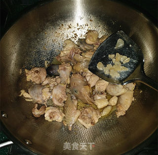 板栗烧仔鸡的做法步骤：7
