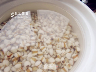 【山药薏米炖排骨】健脾祛湿 润肺益气的做法步骤：1